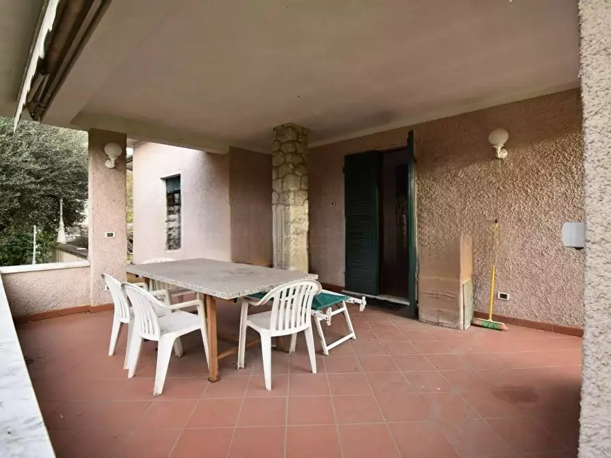 Immagine 16 di Villa in vendita  a Pietrasanta