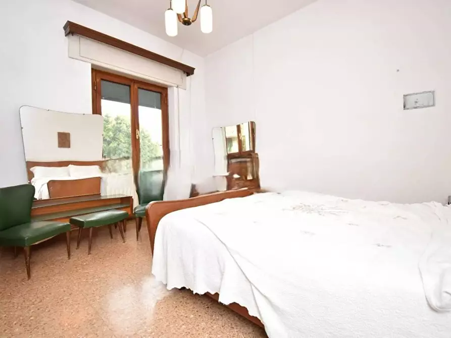 Immagine 18 di Villa in vendita  a Pietrasanta
