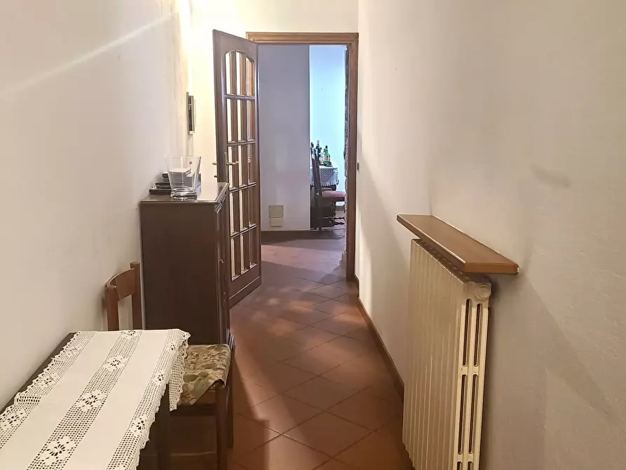 Immagine 2 di Villa in vendita  a Pietrasanta
