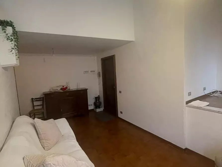 Immagine 15 di Appartamento in vendita  a Carrara