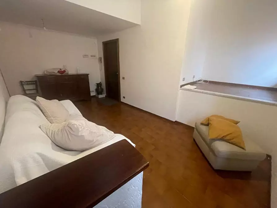 Immagine 12 di Appartamento in vendita  a Carrara