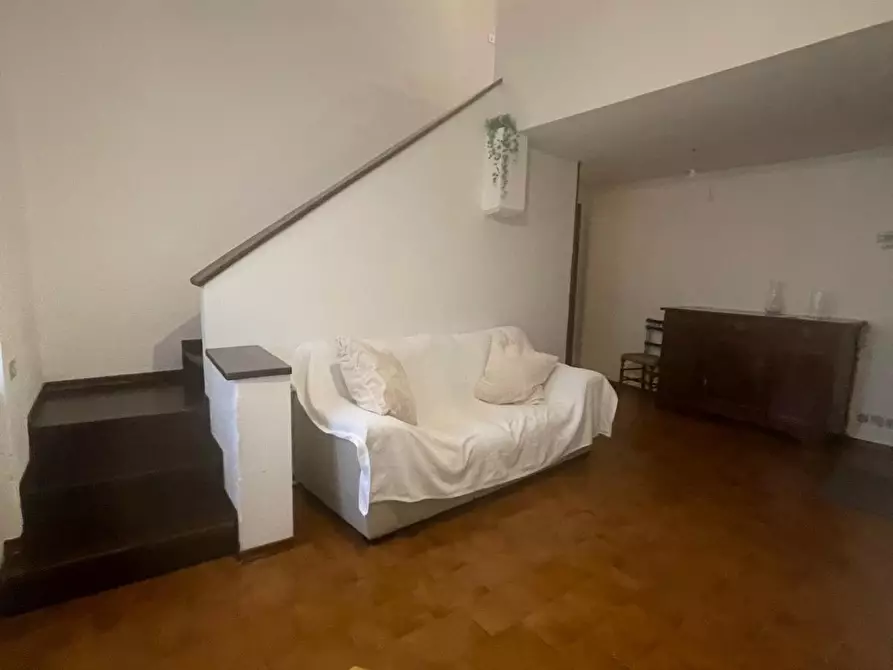 Immagine 9 di Appartamento in vendita  a Carrara