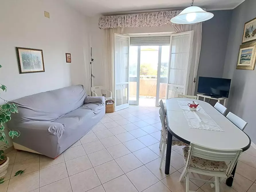 Immagine 3 di Appartamento in vendita  a Rosignano Marittimo