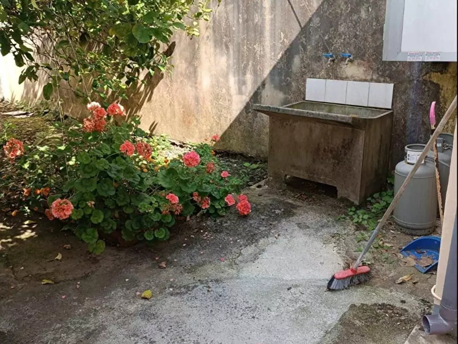 Immagine 10 di Appartamento in vendita  a Viareggio