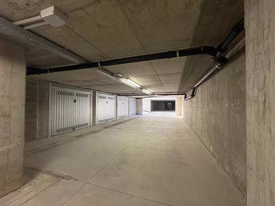 Immagine 37 di Appartamento in vendita  a San Giuliano Terme