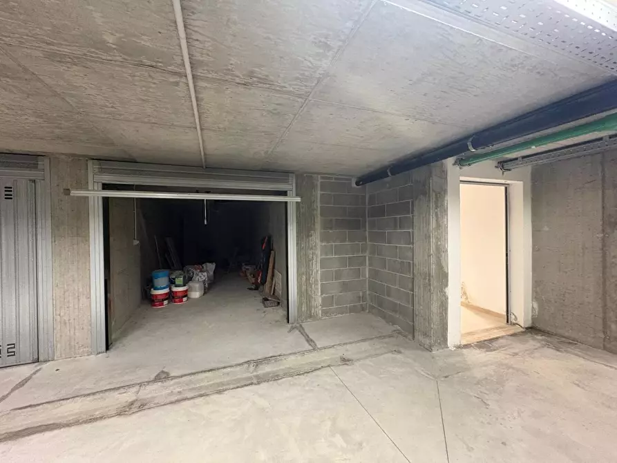 Immagine 38 di Appartamento in vendita  a San Giuliano Terme