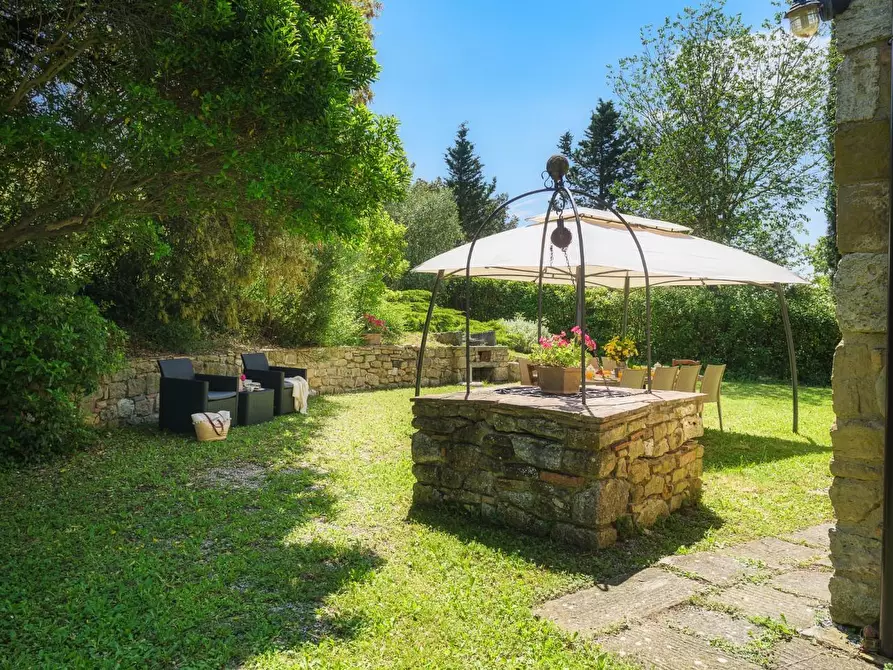 Immagine 9 di Villa in vendita  a Volterra
