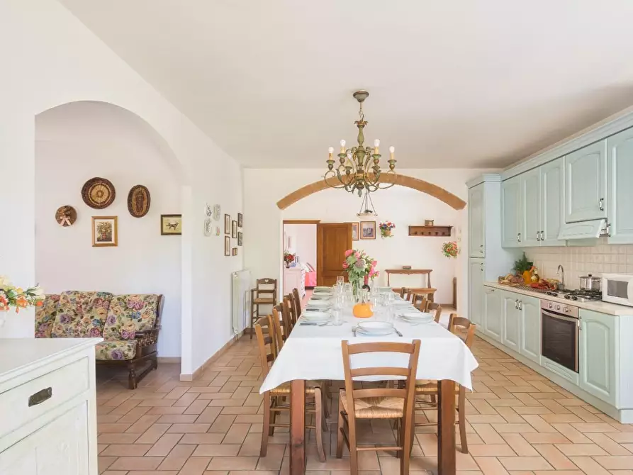 Immagine 27 di Villa in vendita  a Volterra