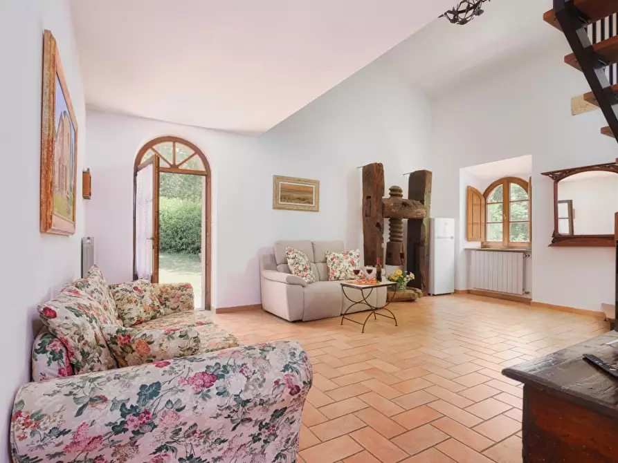 Immagine 22 di Villa in vendita  a Volterra