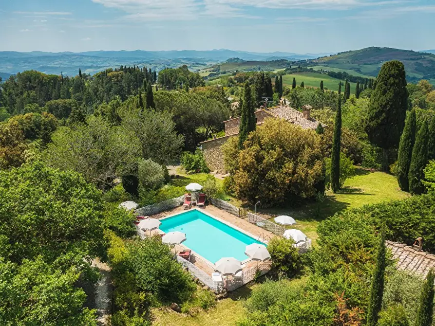 Immagine 6 di Villa in vendita  a Volterra