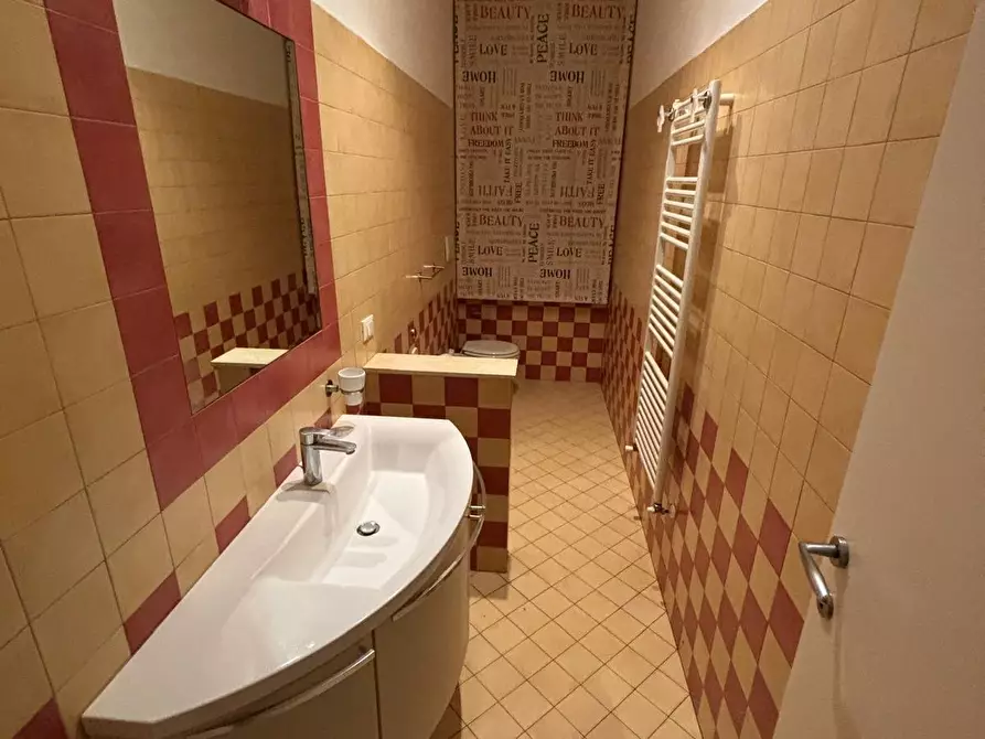 Immagine 13 di Appartamento in vendita  a Vinci