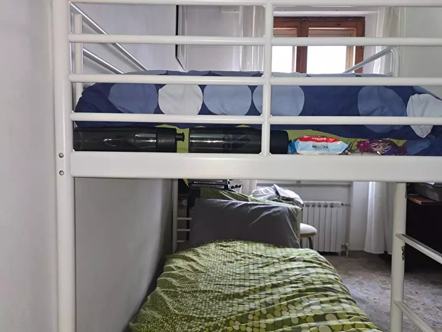 Immagine 32 di Appartamento in vendita  a Siena