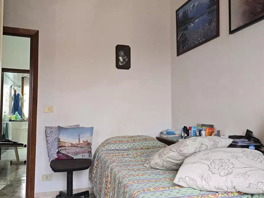 Immagine 31 di Appartamento in vendita  a Siena