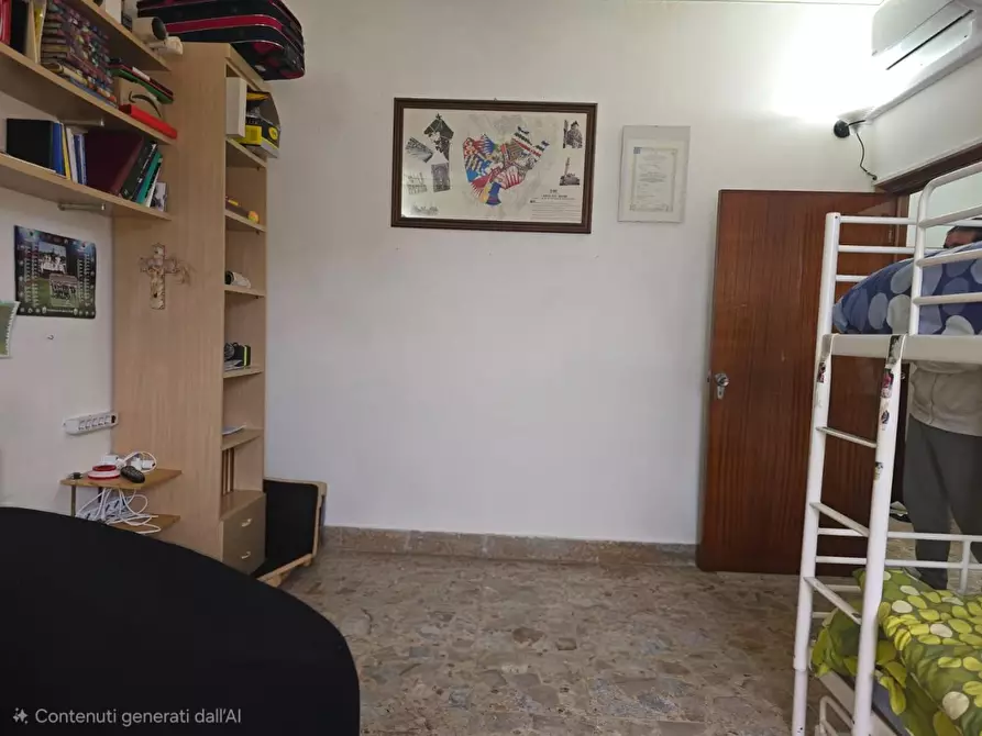 Immagine 33 di Appartamento in vendita  a Siena