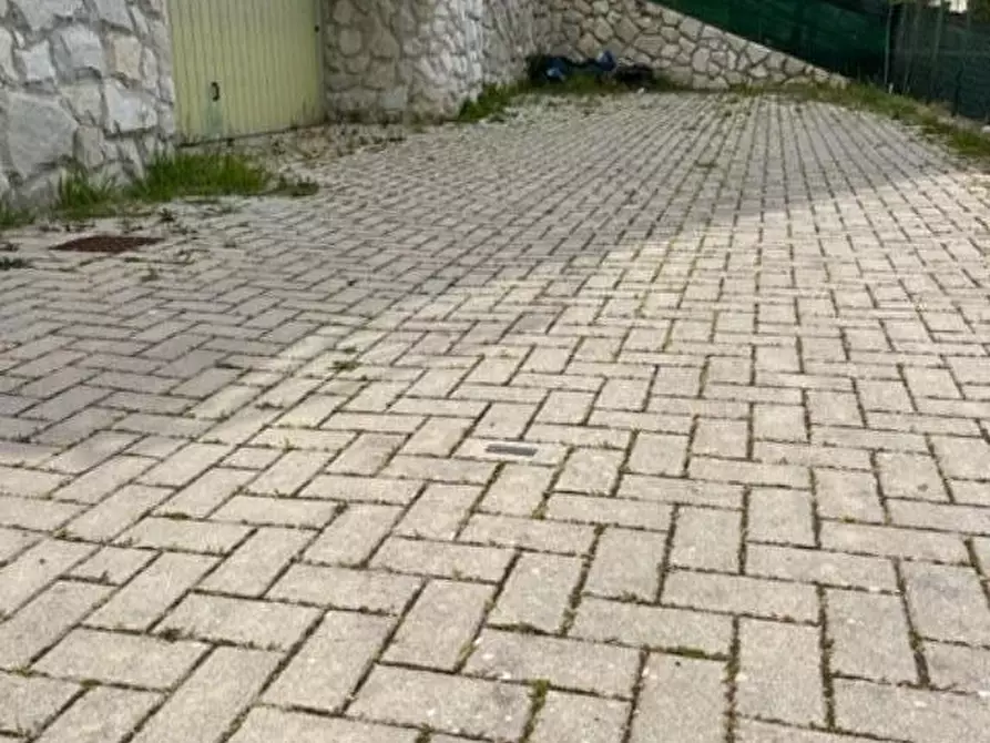 Immagine 2 di Casa bifamiliare in vendita  a Ameglia