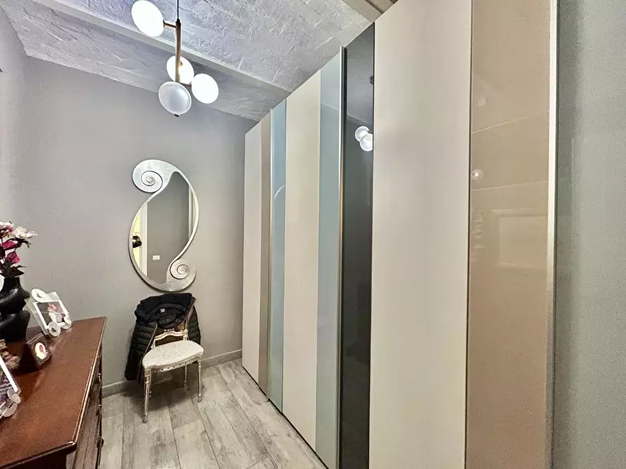 Immagine 18 di Porzione di casa in vendita  a Siena