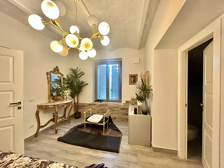 Immagine 17 di Porzione di casa in vendita  a Siena