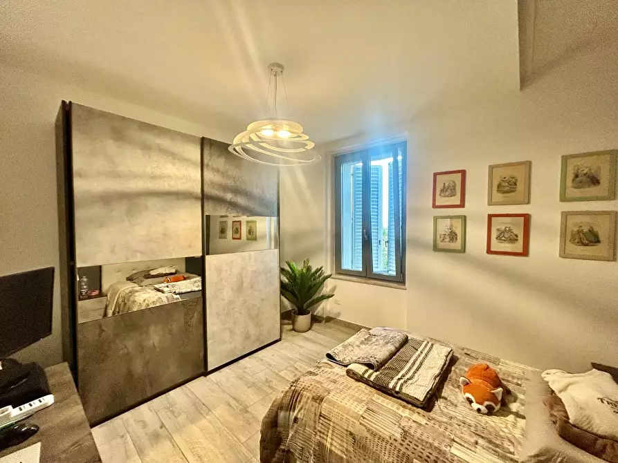 Immagine 13 di Porzione di casa in vendita  a Siena