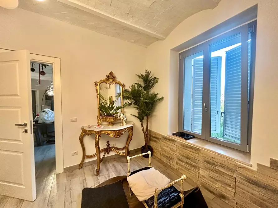 Immagine 20 di Porzione di casa in vendita  a Siena