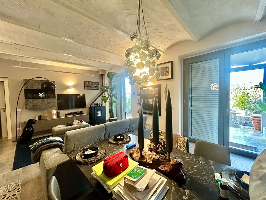 Immagine 11 di Porzione di casa in vendita  a Siena