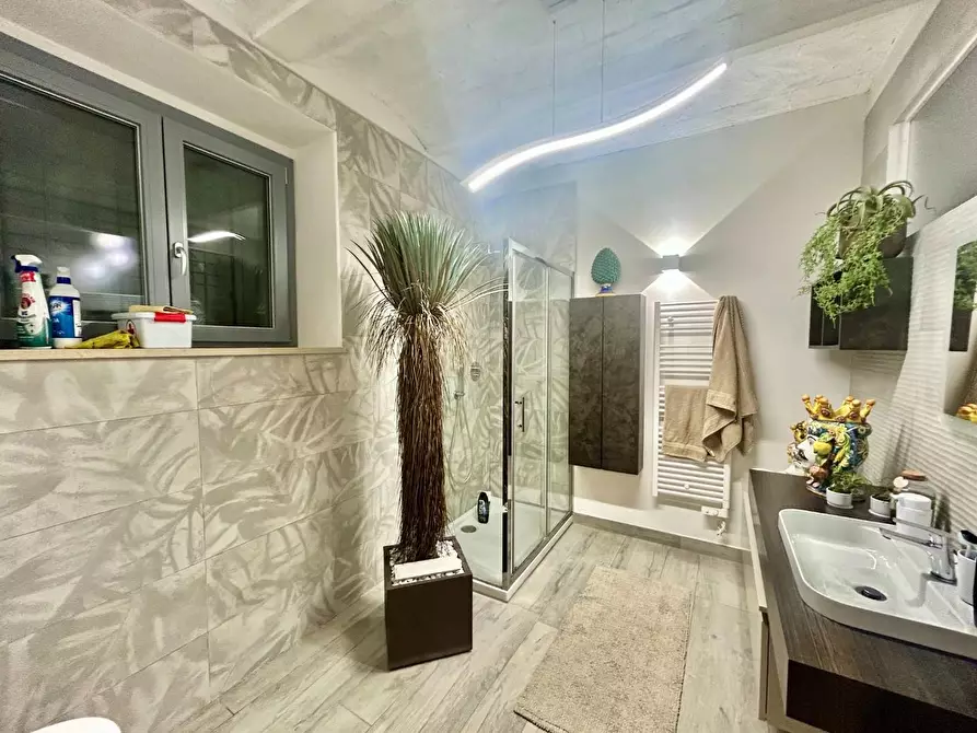 Immagine 19 di Porzione di casa in vendita  a Siena