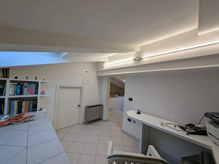 Immagine 42 di Appartamento in vendita  a Vinci