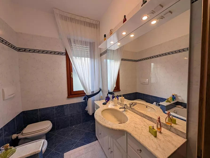 Immagine 26 di Appartamento in vendita  a Vinci