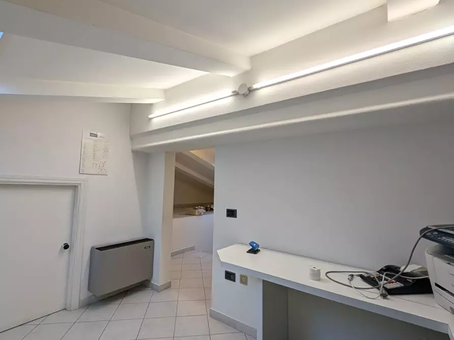 Immagine 43 di Appartamento in vendita  a Vinci