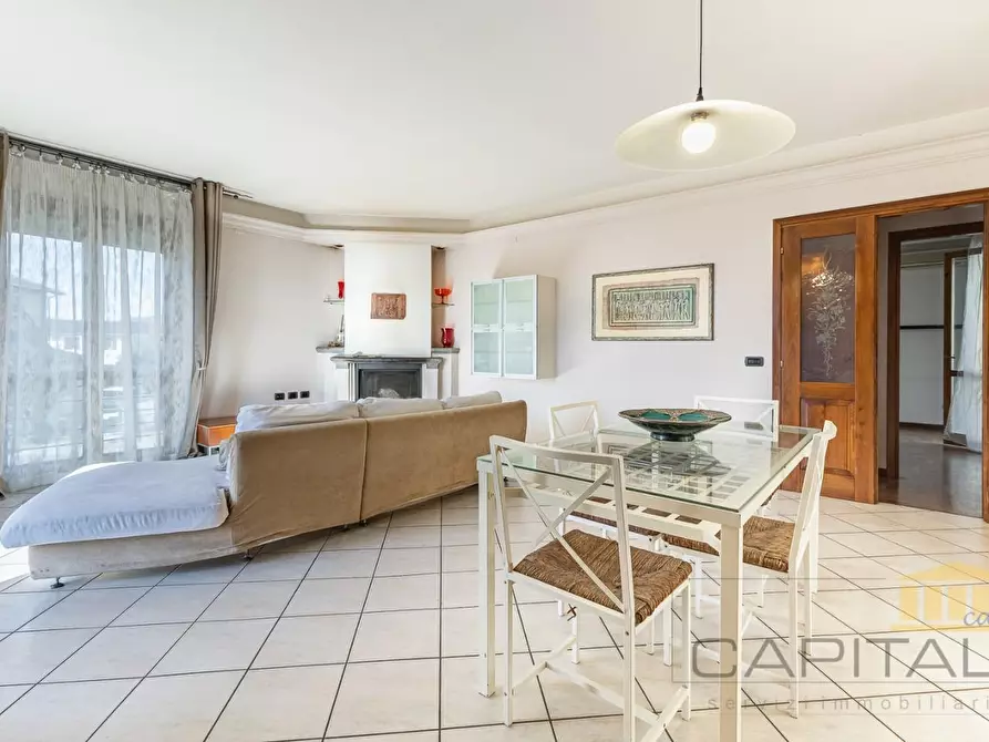 Immagine 1 di Villetta a schiera in vendita  a Calcinaia