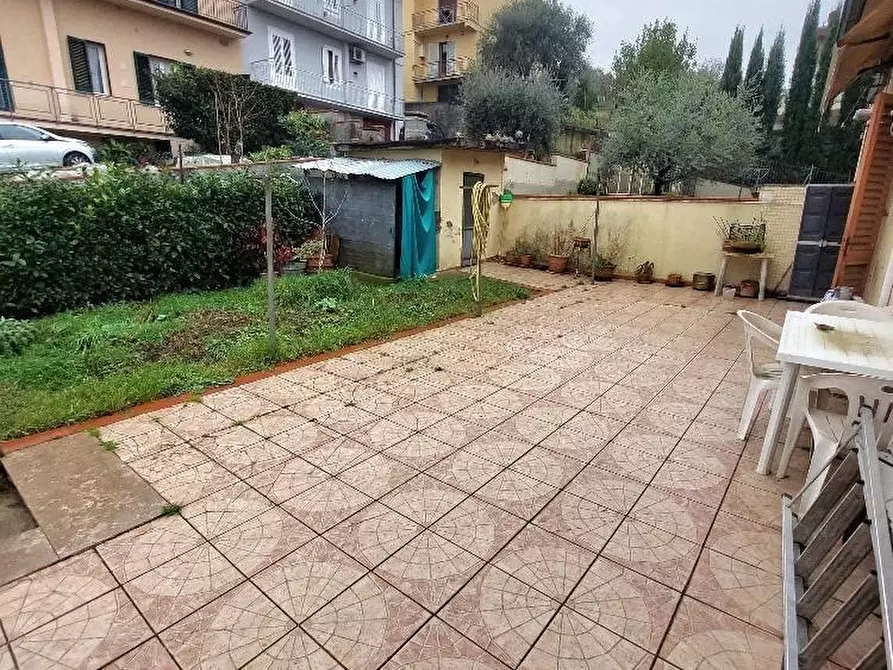 Immagine 16 di Appartamento in vendita  a Lastra A Signa