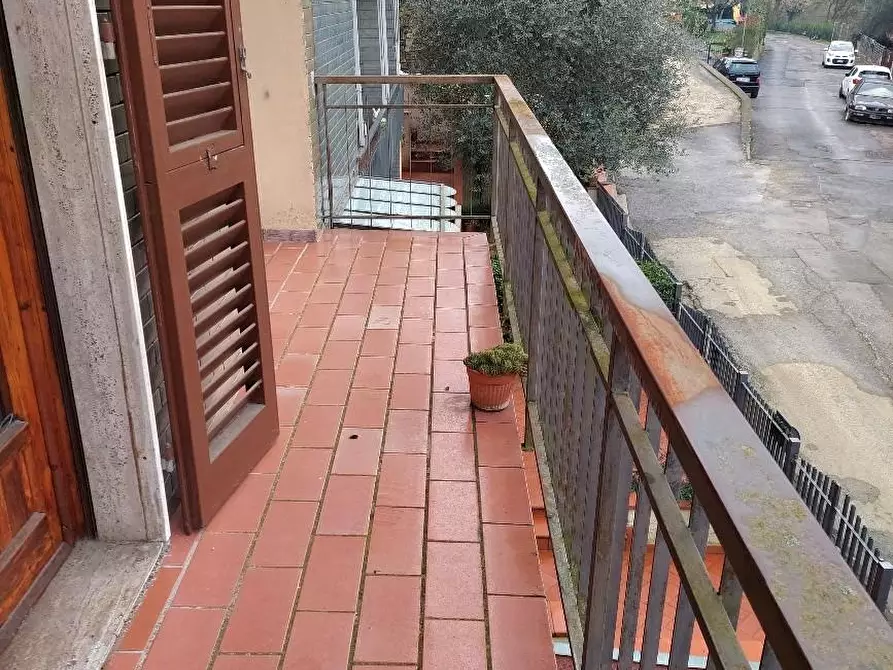 Immagine 5 di Appartamento in vendita  a Lastra A Signa