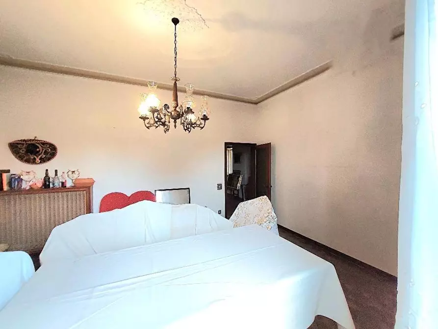 Immagine 9 di Appartamento in vendita  a Lastra A Signa