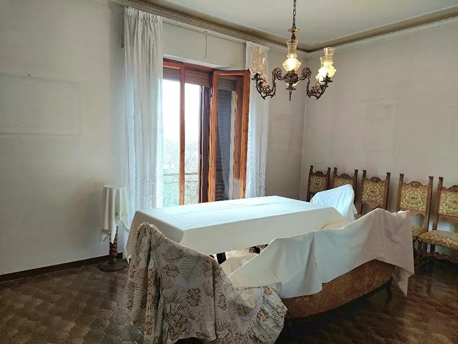 Immagine 11 di Appartamento in vendita  a Lastra A Signa