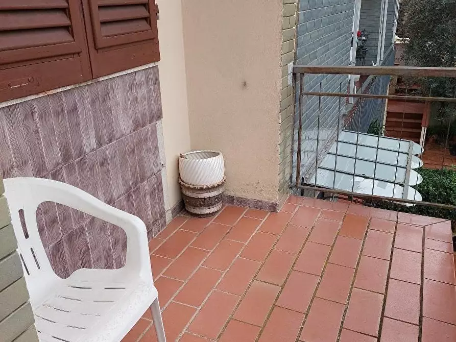 Immagine 6 di Appartamento in vendita  a Lastra A Signa