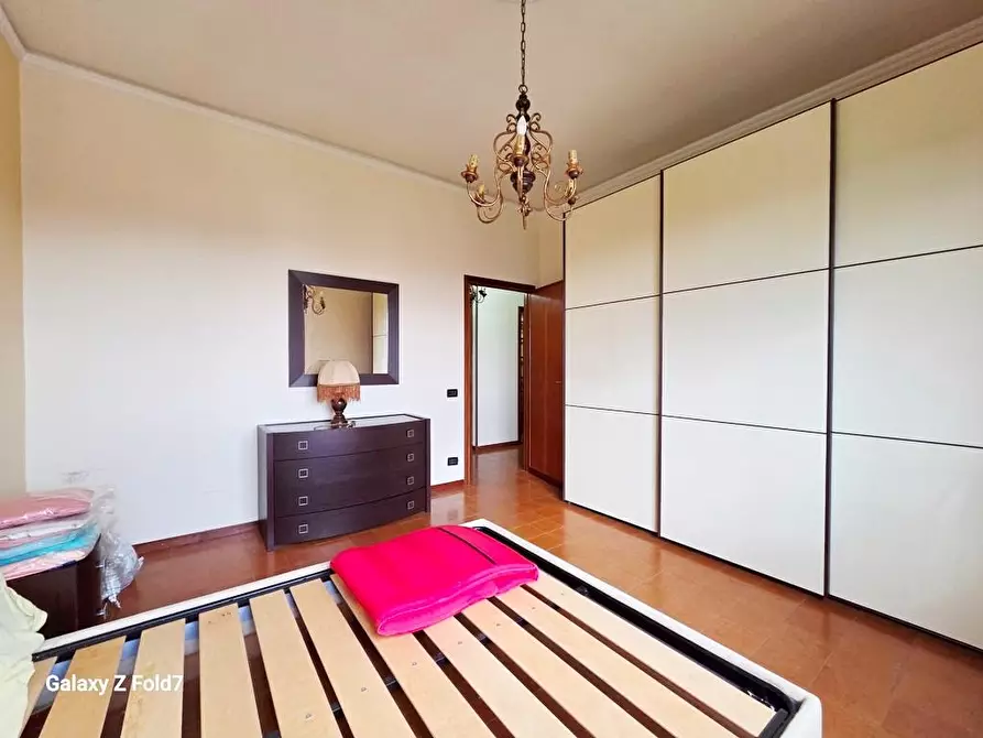 Immagine 16 di Appartamento in vendita  a Lucca