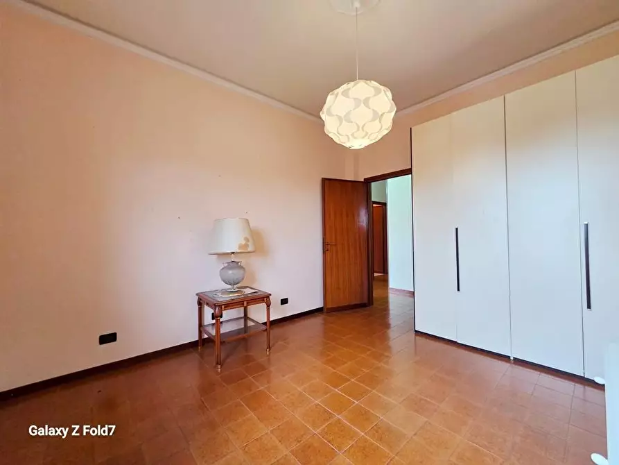 Immagine 13 di Appartamento in vendita  a Lucca