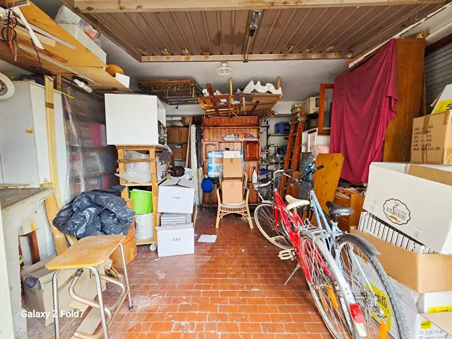 Immagine 23 di Appartamento in vendita  a Lucca