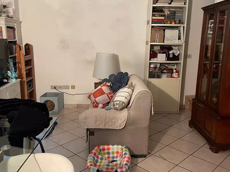 Immagine 5 di Appartamento in vendita  a Livorno