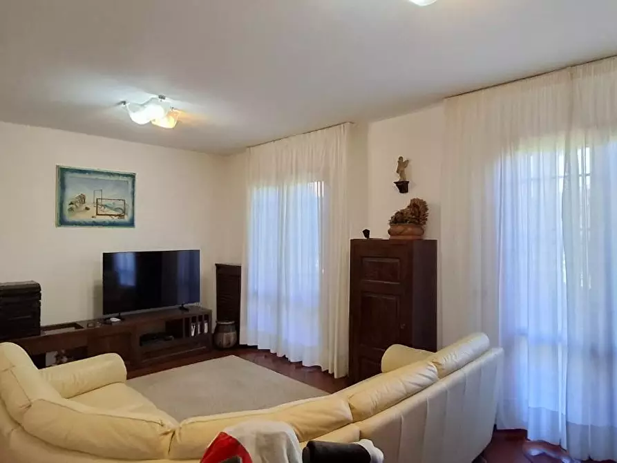 Immagine 2 di Casa bifamiliare in vendita  a Poggio A Caiano