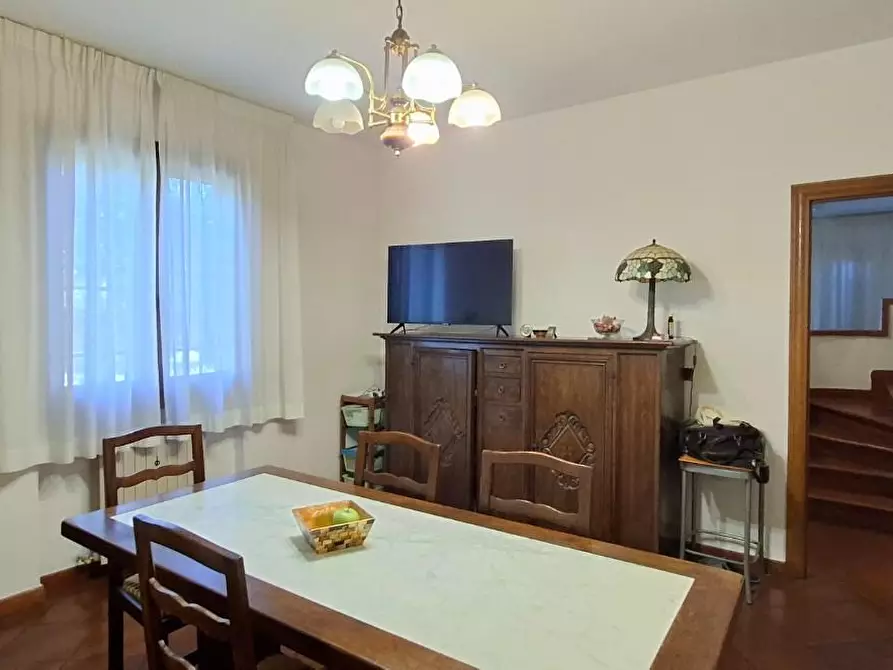 Immagine 9 di Casa bifamiliare in vendita  a Poggio A Caiano