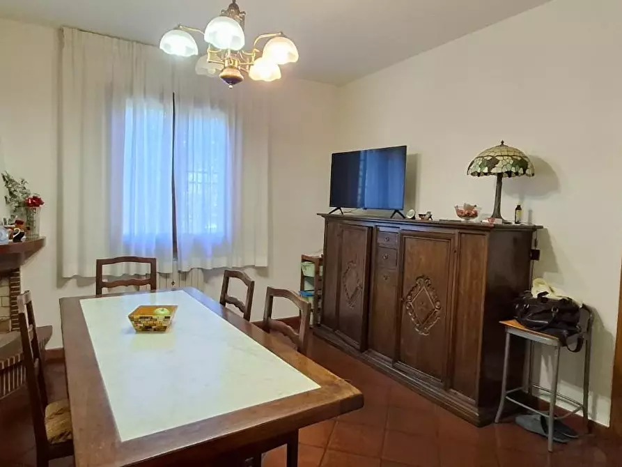 Immagine 8 di Casa bifamiliare in vendita  a Poggio A Caiano