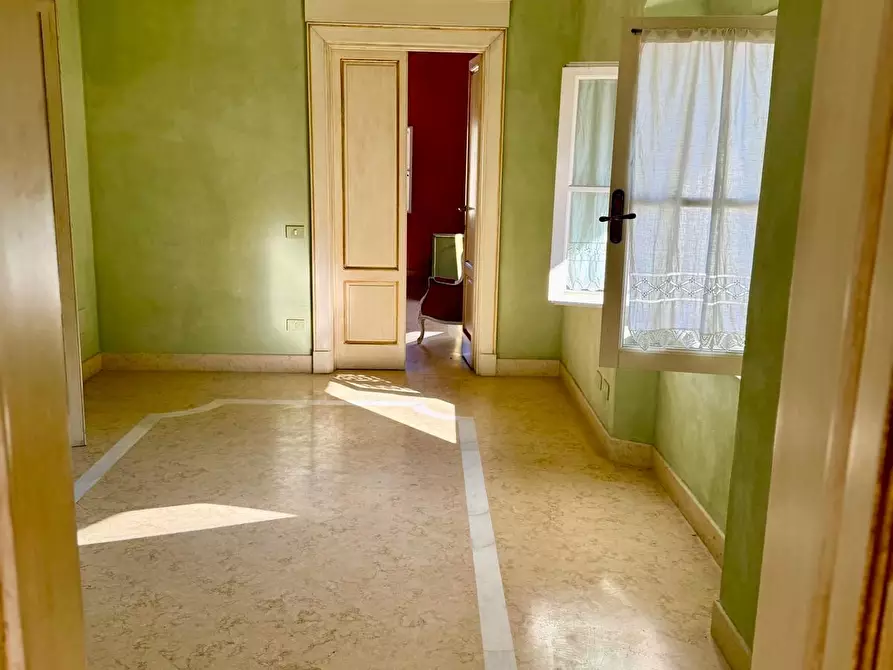 Immagine 12 di Appartamento in vendita  a Pietrasanta