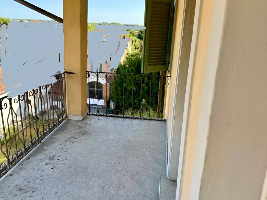 Immagine 1 di Appartamento in vendita  a Pietrasanta