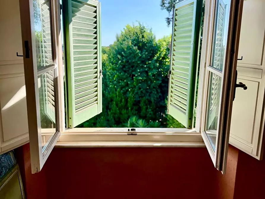 Immagine 3 di Appartamento in vendita  a Pietrasanta