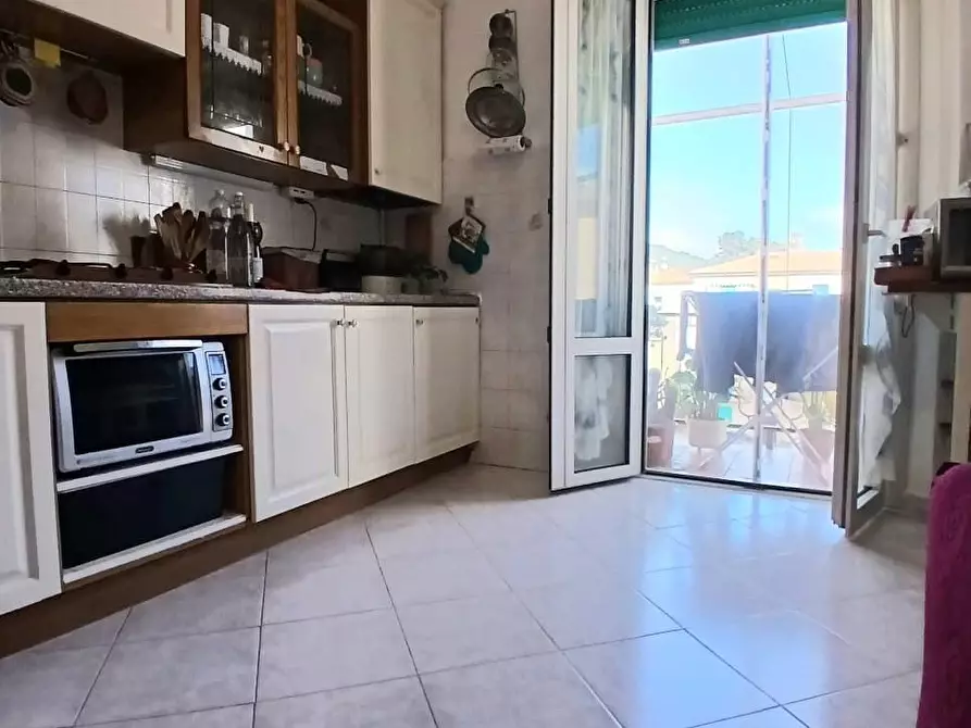 Immagine 10 di Appartamento in vendita  a Campiglia Marittima