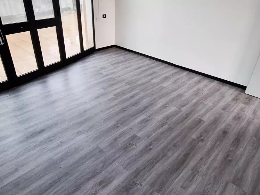 Immagine 3 di Ufficio in affitto  a Ponsacco