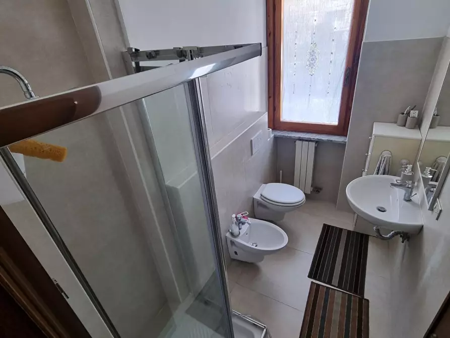 Immagine 7 di Appartamento in vendita  a Massa