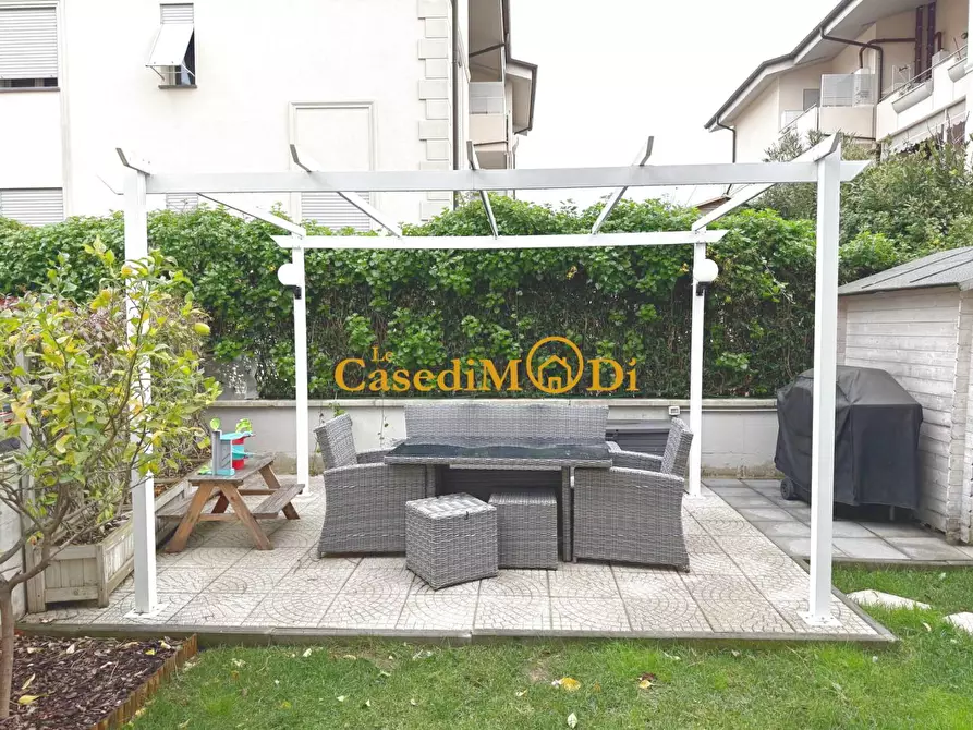 Immagine 28 di Casa bifamiliare in vendita  a Livorno