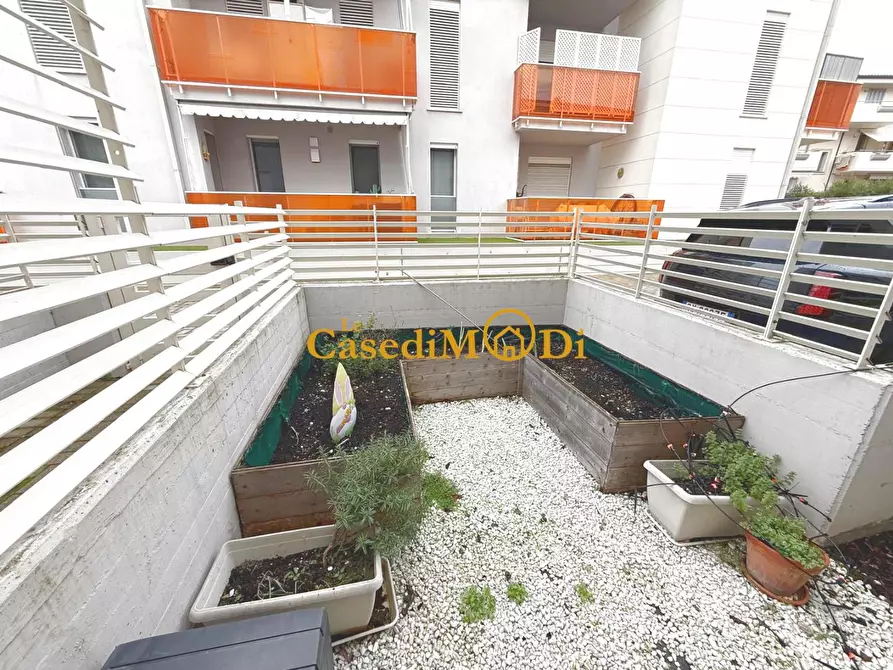 Immagine 37 di Casa bifamiliare in vendita  a Livorno