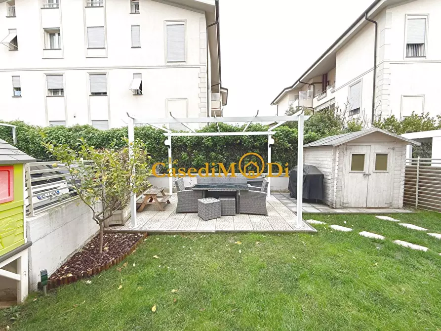 Immagine 29 di Casa bifamiliare in vendita  a Livorno